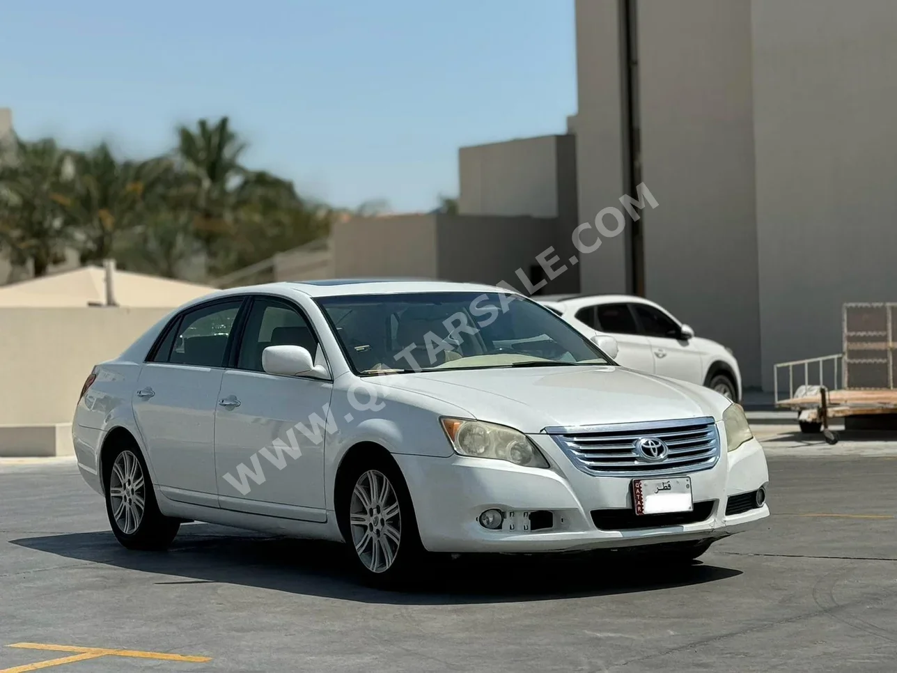 Toyota  Avalon  Limited  2008  Automatic  257,000 Km  6 Cylinder  Front Wheel Drive (FWD)  Sedan  White