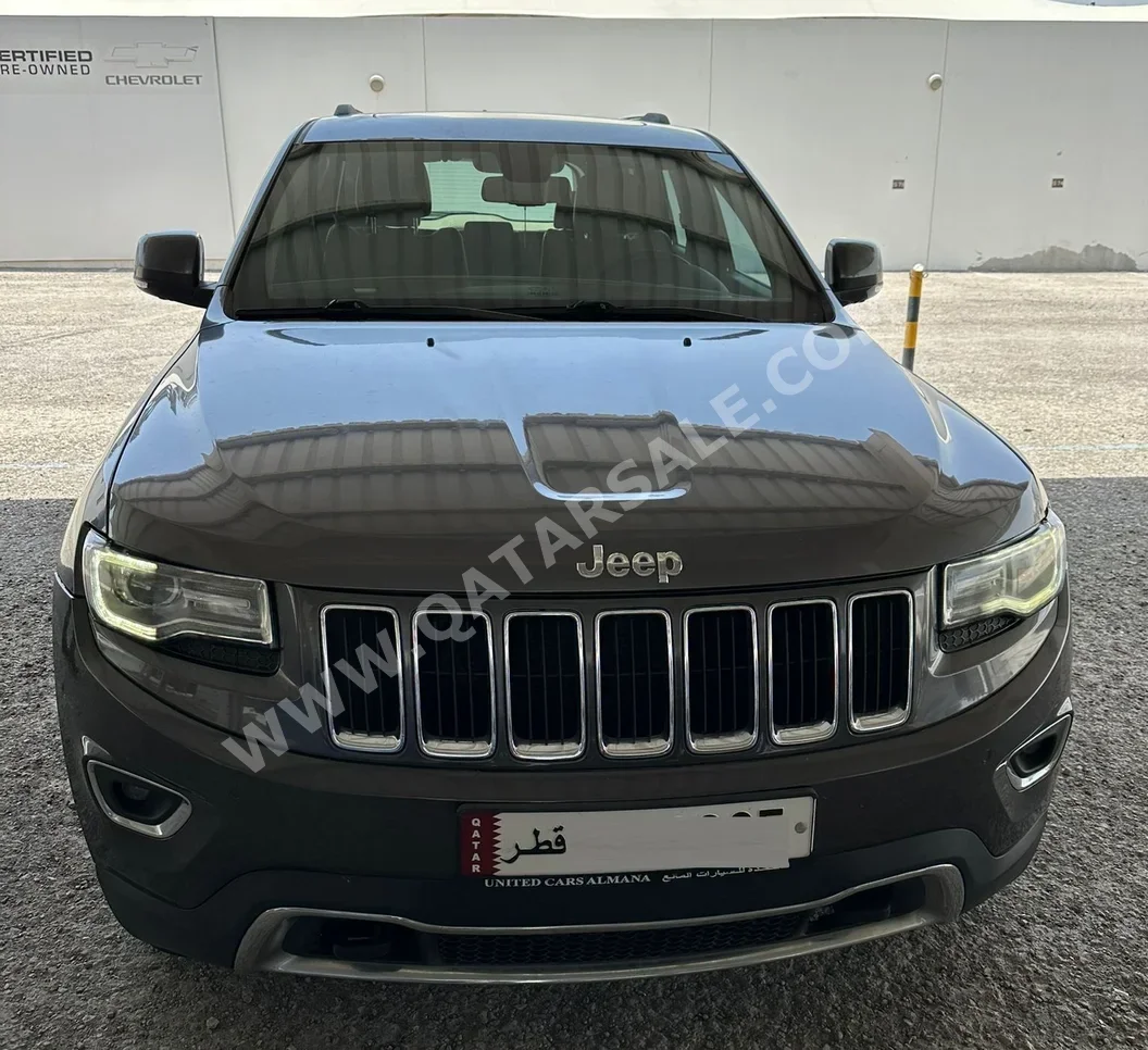 Jeep  Grand Cherokee  Limited  2014  Automatic  185,000 Km  8 Cylinder  Four Wheel Drive (4WD)  SUV  Gray