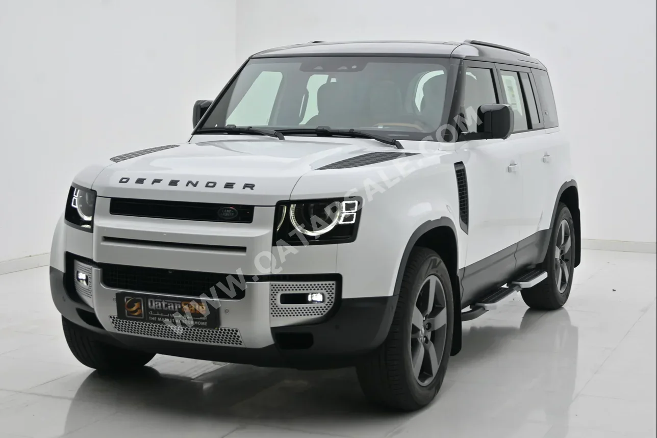 Land Rover  Defender  110 HSE  2024  Automatic  2,000 Km  6 Cylinder  Four Wheel Drive (4WD)  SUV  White  With Warranty