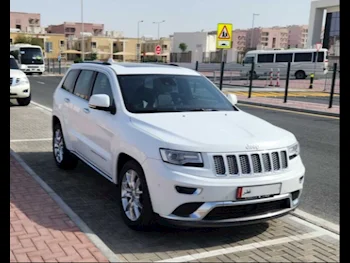 Jeep  Grand Cherokee  Summit  2016  Automatic  95,000 Km  8 Cylinder  Four Wheel Drive (4WD)  SUV  White  With Warranty