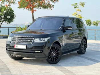  Land Rover  Range Rover  Vogue Super charged  2014  Automatic  98,000 Km  8 Cylinder  Four Wheel Drive (4WD)  SUV  Black  With Warranty