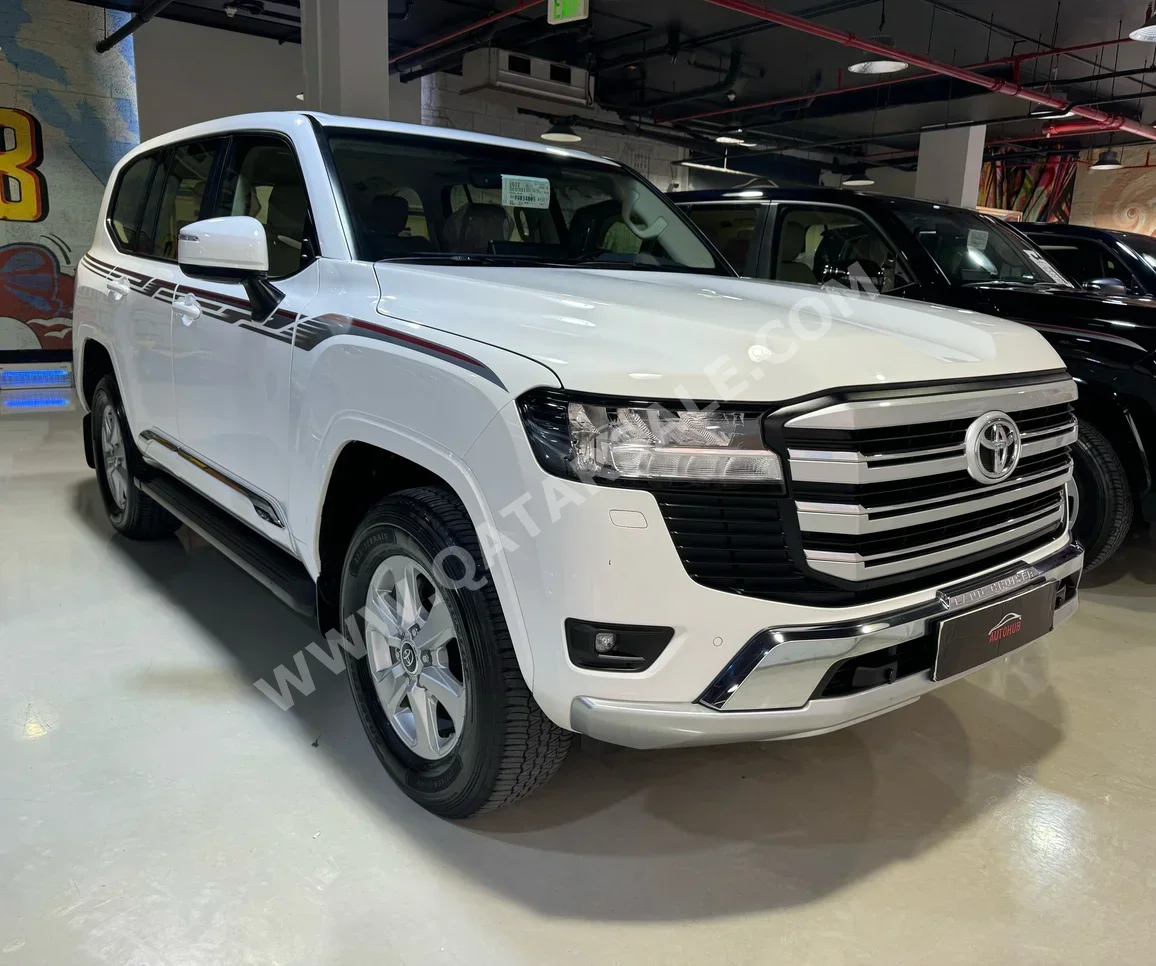 Toyota  Land Cruiser  GXR  2023  Automatic  12,000 Km  6 Cylinder  Four Wheel Drive (4WD)  SUV  White  With Warranty