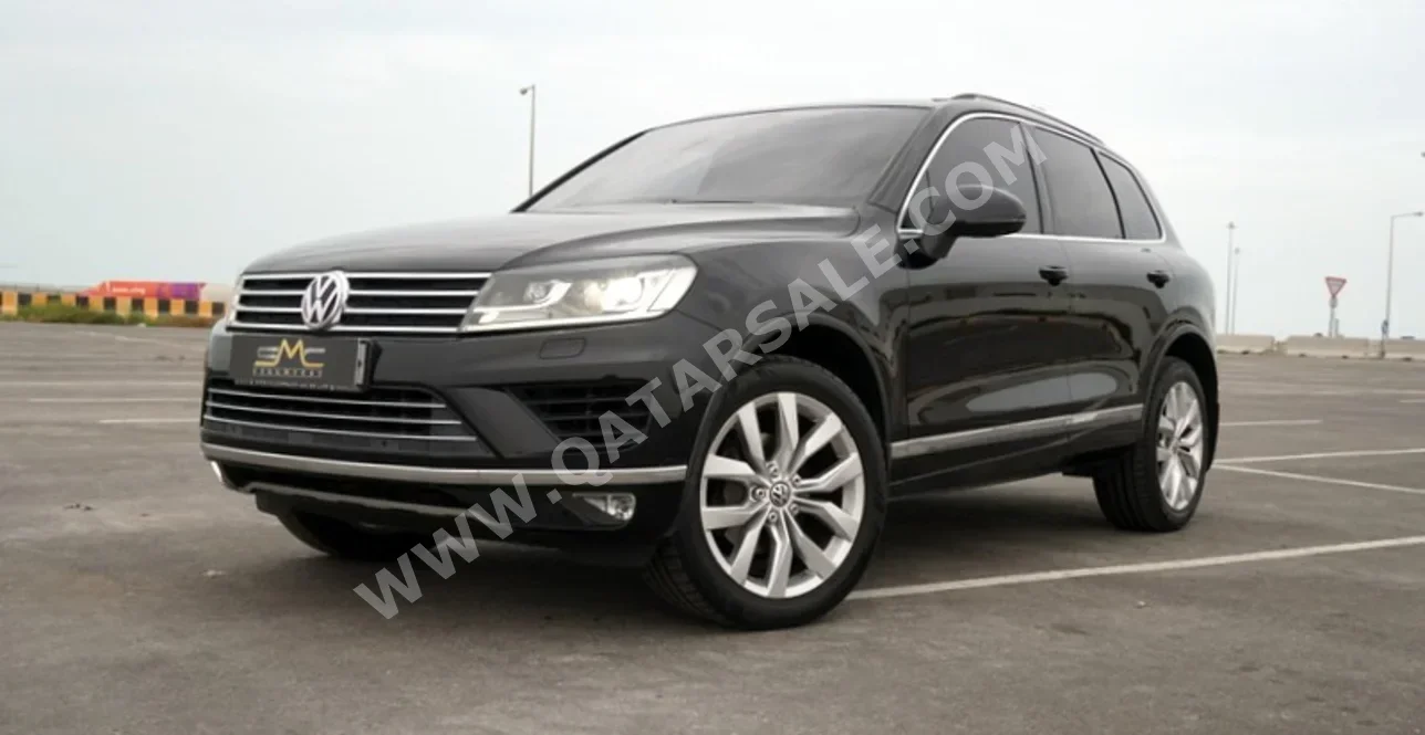 Volkswagen  Touareg  Highline plus  2015  Automatic  82,000 Km  6 Cylinder  All Wheel Drive (AWD)  SUV  Black