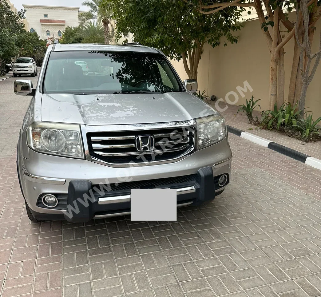 Honda  Pilot  2012  Automatic  188,000 Km  6 Cylinder  Four Wheel Drive (4WD)  Classic  Silver