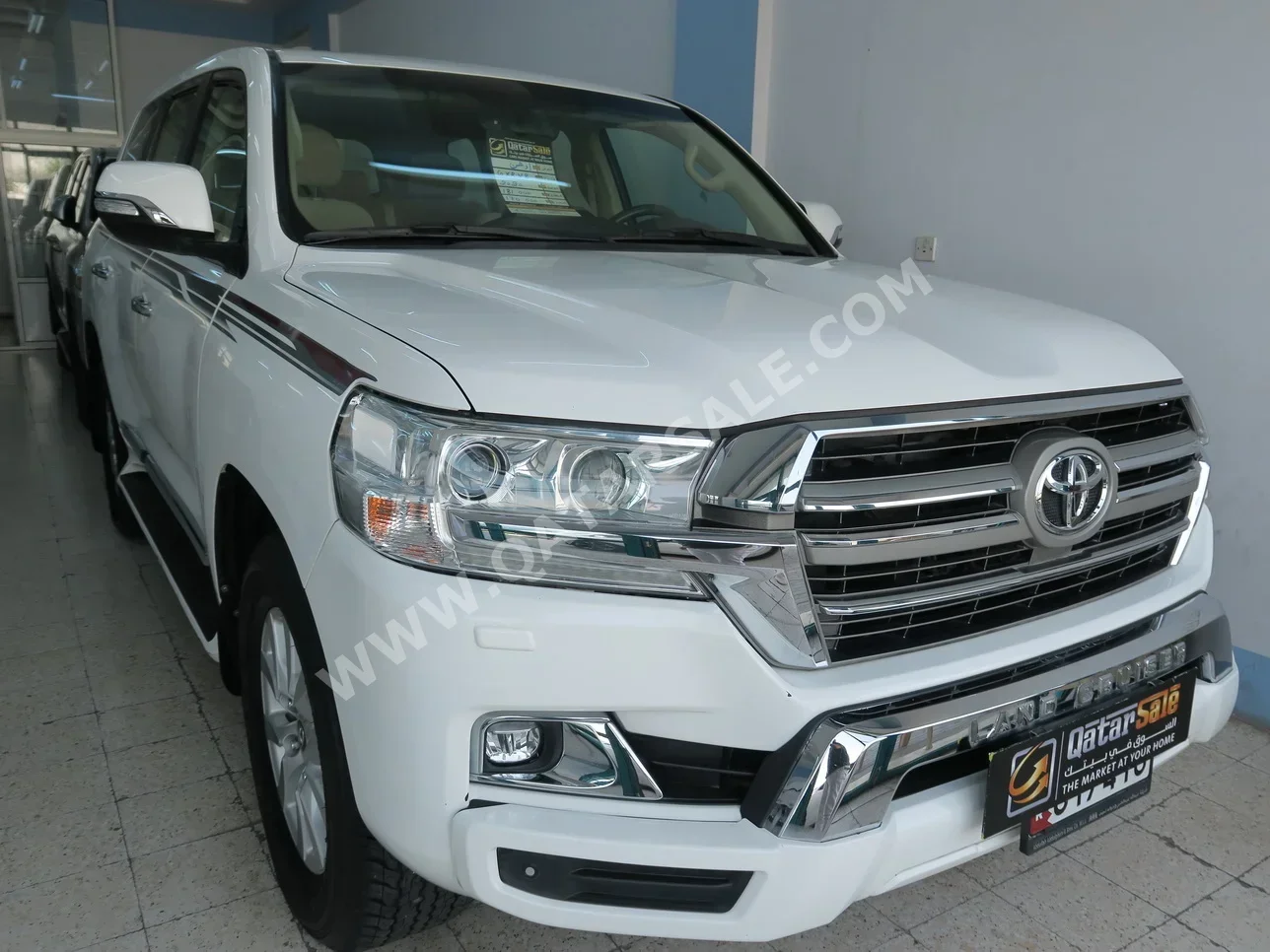  Toyota  Land Cruiser  GXR  2020  Automatic  181,000 Km  8 Cylinder  Four Wheel Drive (4WD)  SUV  White  With Warranty
