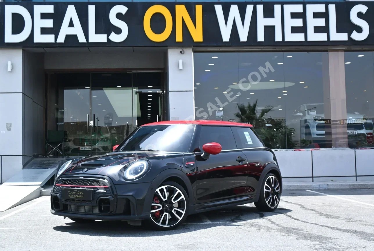 Mini  Cooper  JCW  2022  Automatic  30,700 Km  4 Cylinder  Front Wheel Drive (FWD)  Hatchback  Black  With Warranty