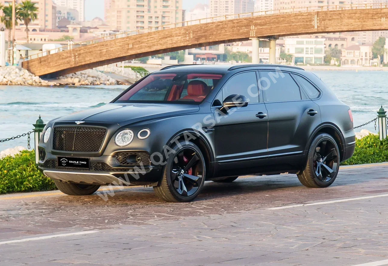 Bentley  Bentayga  2020  Automatic  61٬000 Km  8 Cylinder  Four Wheel Drive (4WD)  SUV  Black