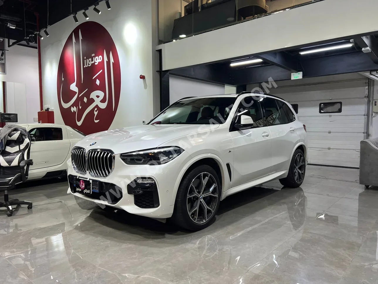 BMW  X-Series  X5  2019  Automatic  129,000 Km  6 Cylinder  Four Wheel Drive (4WD)  SUV  White  With Warranty
