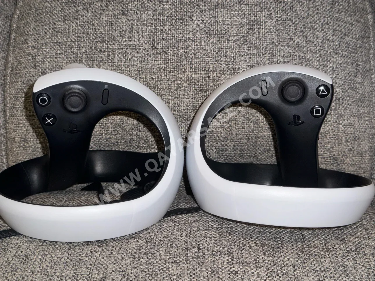 Sony  PS VR 2  - Playstation  Knuckles Included