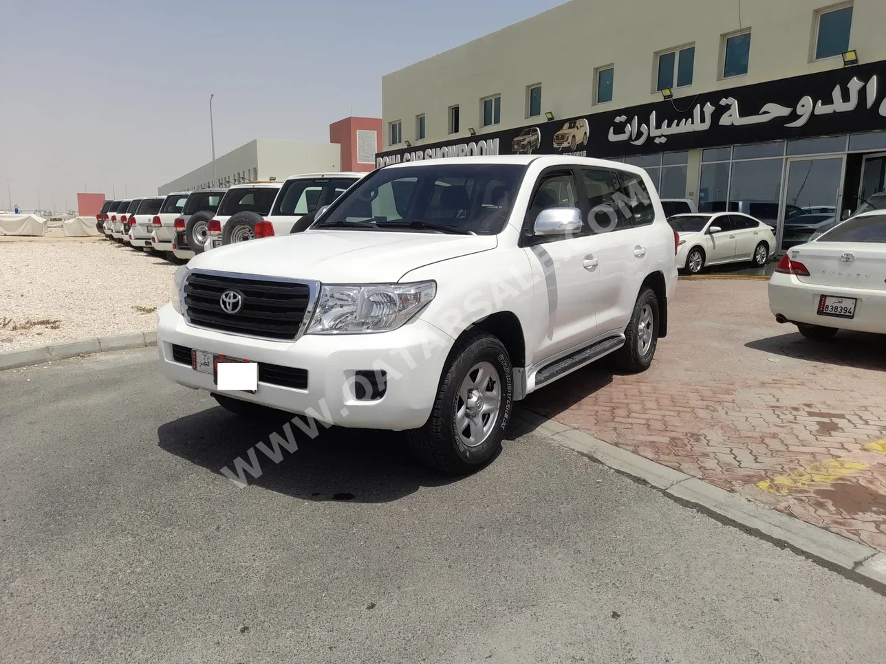 Toyota  Land Cruiser  G  2012  Automatic  186,000 Km  6 Cylinder  Four Wheel Drive (4WD)  SUV  White