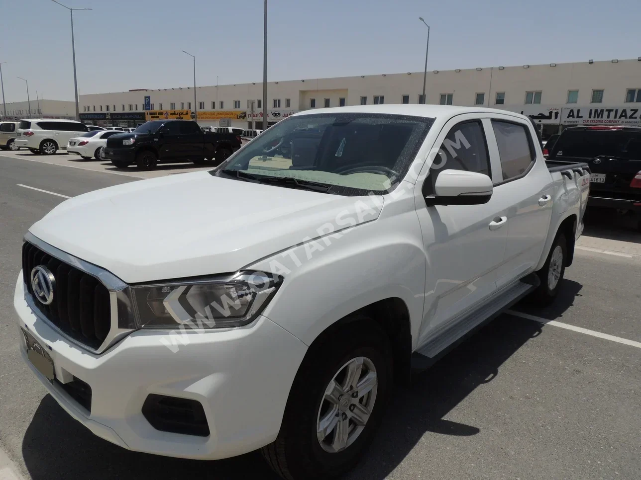 Maxus  T60  2022  Manual  98,000 Km  4 Cylinder  Four Wheel Drive (4WD)  Pick Up  White