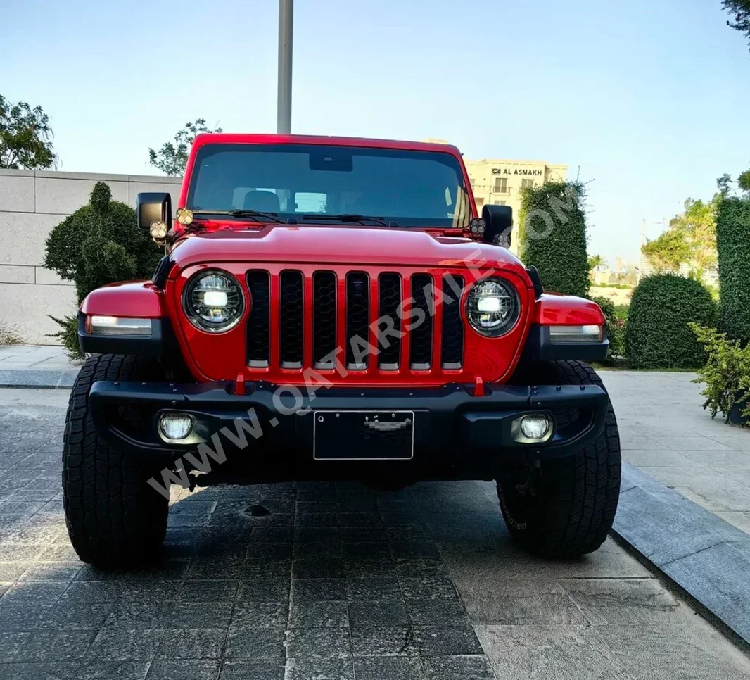 Jeep  Gladiator  Rubicon  2020  Automatic  42,000 Km  6 Cylinder  Four Wheel Drive (4WD)  Pick Up  Red