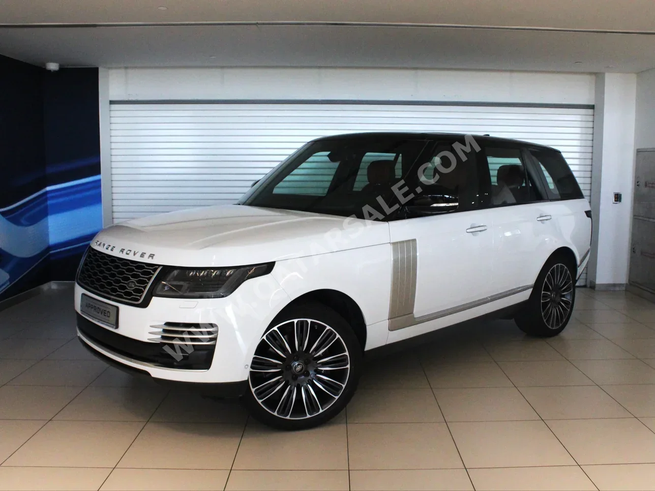 Land Rover  Range Rover  Vogue  Autobiography  2020  Automatic  56,000 Km  8 Cylinder  Four Wheel Drive (4WD)  SUV  White  With Warranty