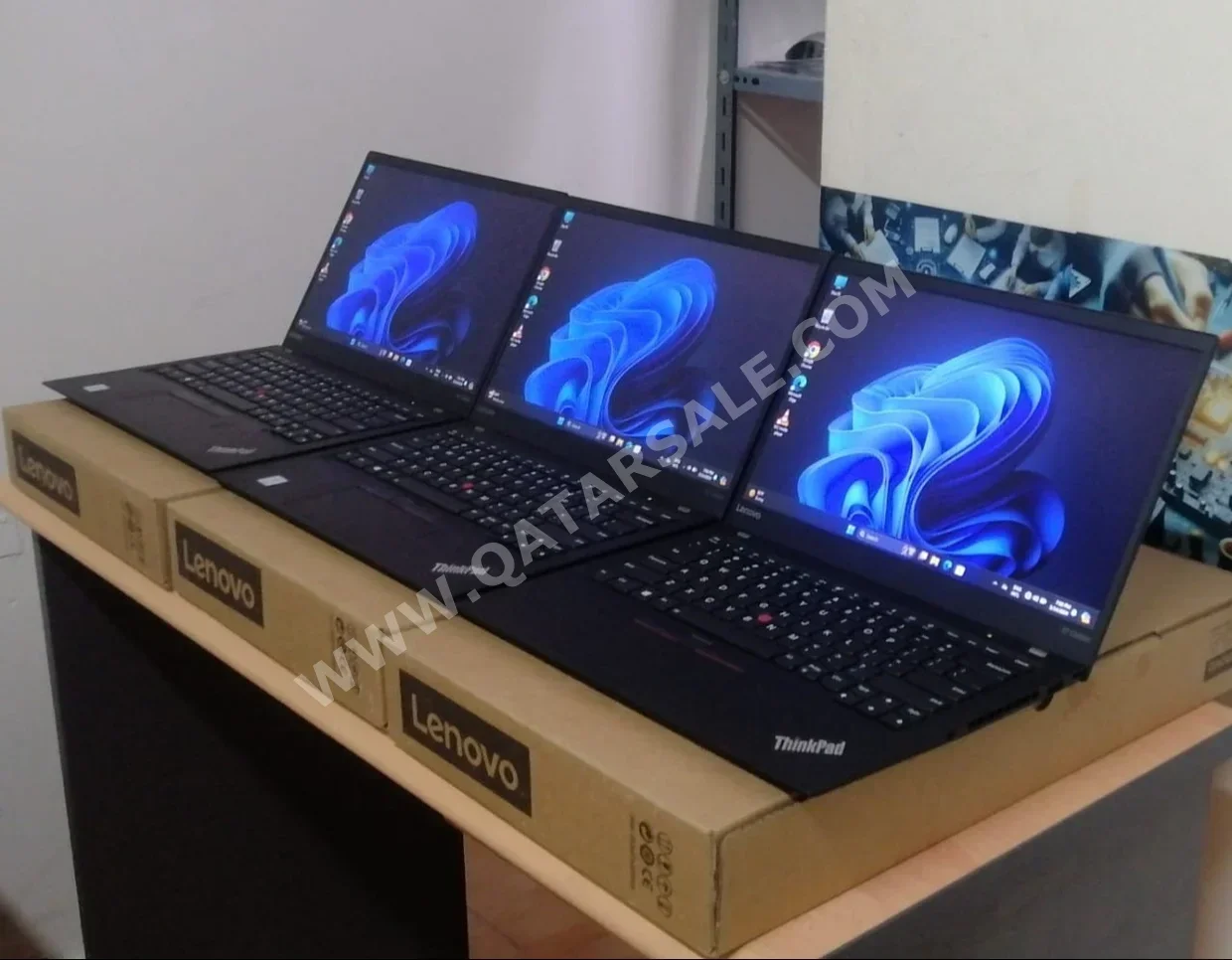 Laptops Lenovo  - ThinkPad  - Black  - Windows 11  - Intel  - Core i5  -Memory (Ram): 8 GB