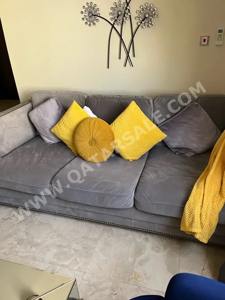 Sofas, Couches & Chairs The One  Sofa Set  Gray  With Table