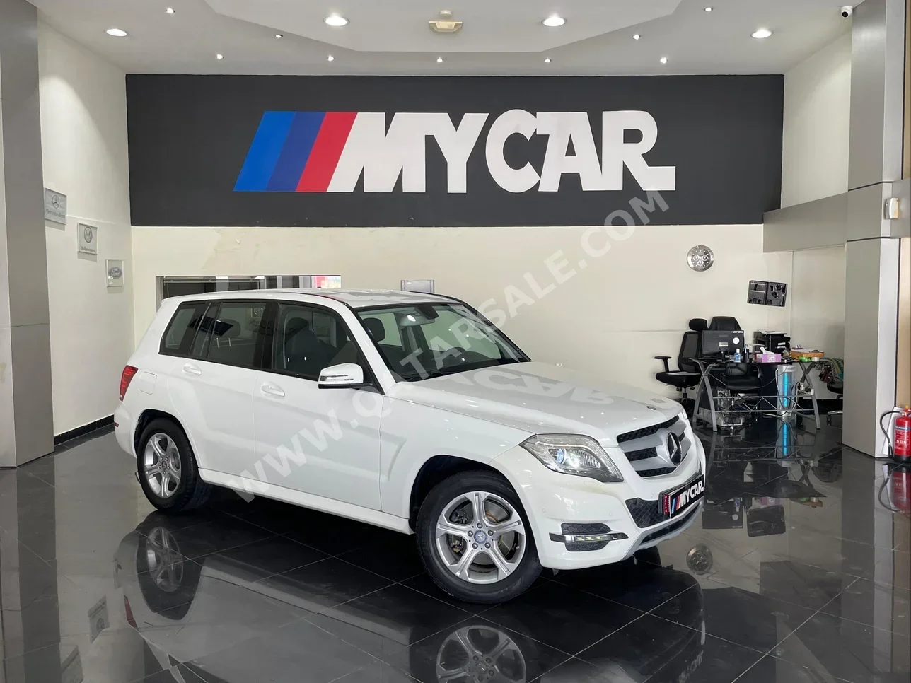 Mercedes-Benz  GLK  250  2015  Automatic  59,000 Km  4 Cylinder  Four Wheel Drive (4WD)  SUV  White