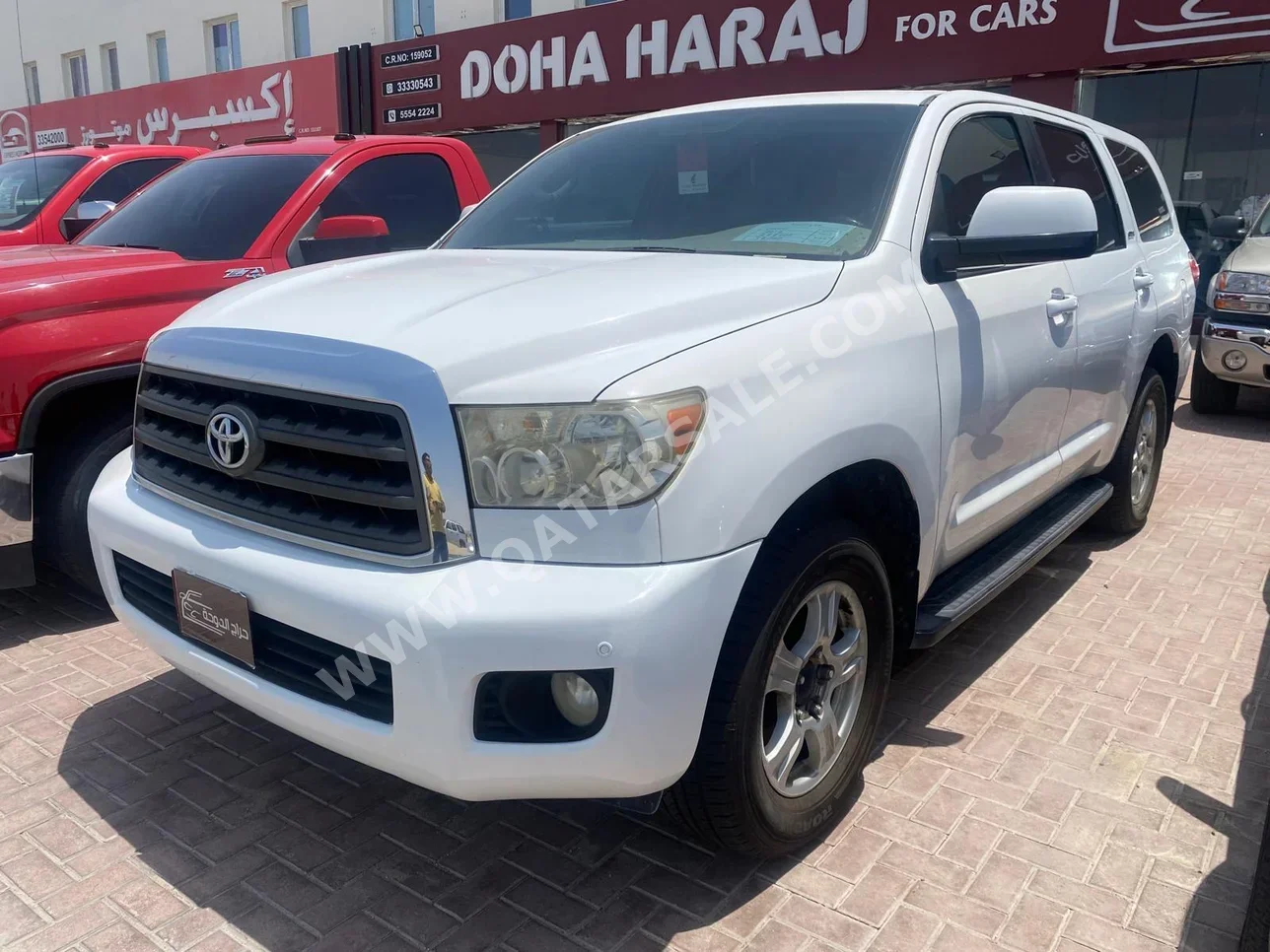 Toyota  Sequoia  2012  Automatic  277,000 Km  8 Cylinder  Four Wheel Drive (4WD)  SUV  White