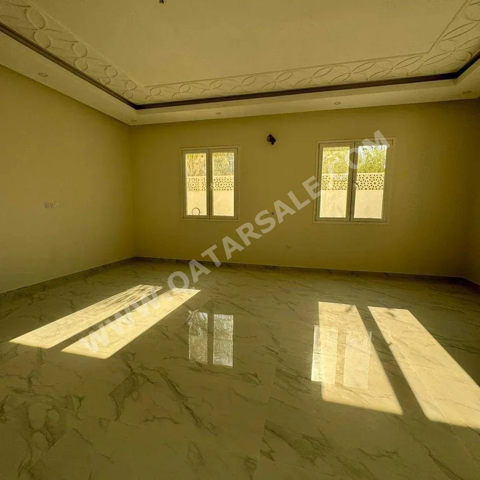 2 Bedrooms  Apartment  For Rent  in Al Shamal  Not Furnished