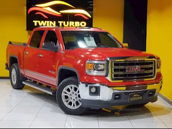 GMC  Sierra  SLE  2014  Automatic  200,000 Km  8 Cylinder  Four Wheel Drive (4WD)  Pick Up  Red