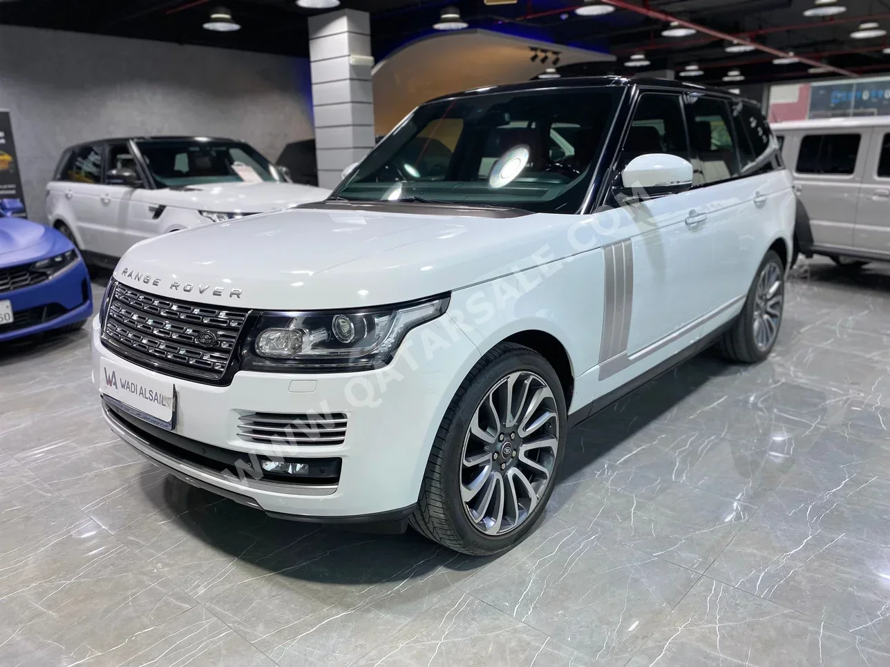 Land Rover  Range Rover  Vogue  Autobiography  2015  Automatic  92,000 Km  8 Cylinder  Four Wheel Drive (4WD)  SUV  White