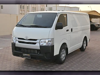 Toyota  Hiace  2022  Manual  1,600 Km  4 Cylinder  Rear Wheel Drive (RWD)  Van / Bus  White