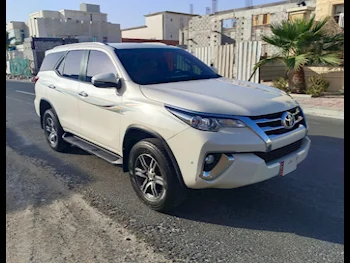 Toyota  Fortuner  2020  Automatic  100,000 Km  4 Cylinder  Four Wheel Drive (4WD)  SUV  White