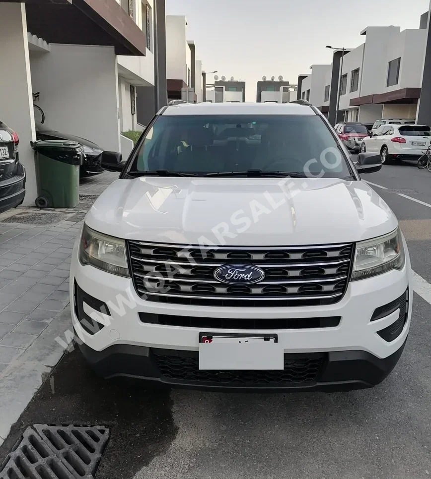 Ford  Explorer  2016  Automatic  77,000 Km  6 Cylinder  Four Wheel Drive (4WD)  SUV  White