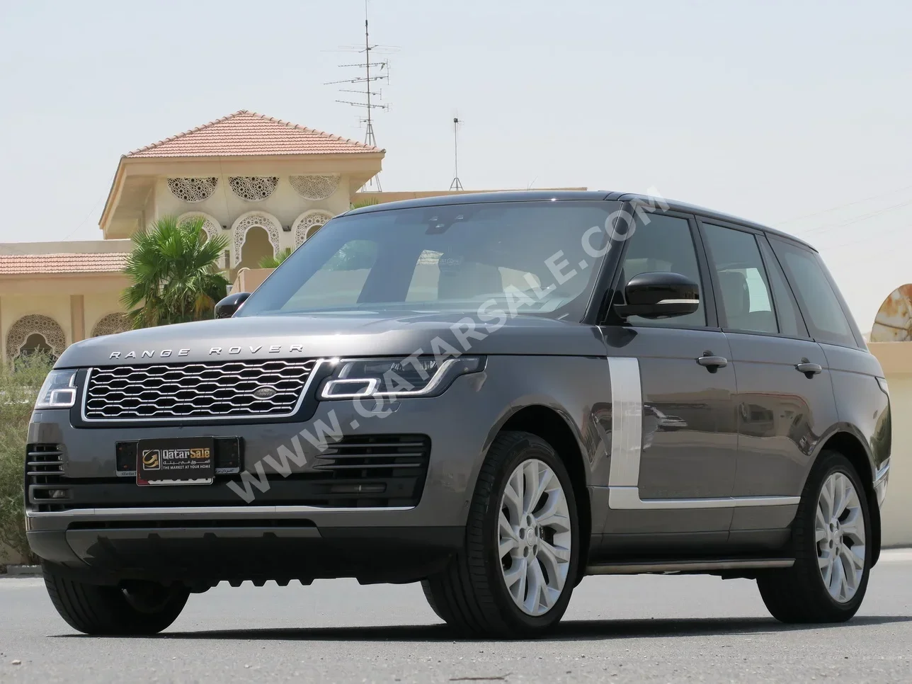 Land Rover  Range Rover  Vogue Super charged  2019  Automatic  85,000 Km  6 Cylinder  Four Wheel Drive (4WD)  SUV  Gray