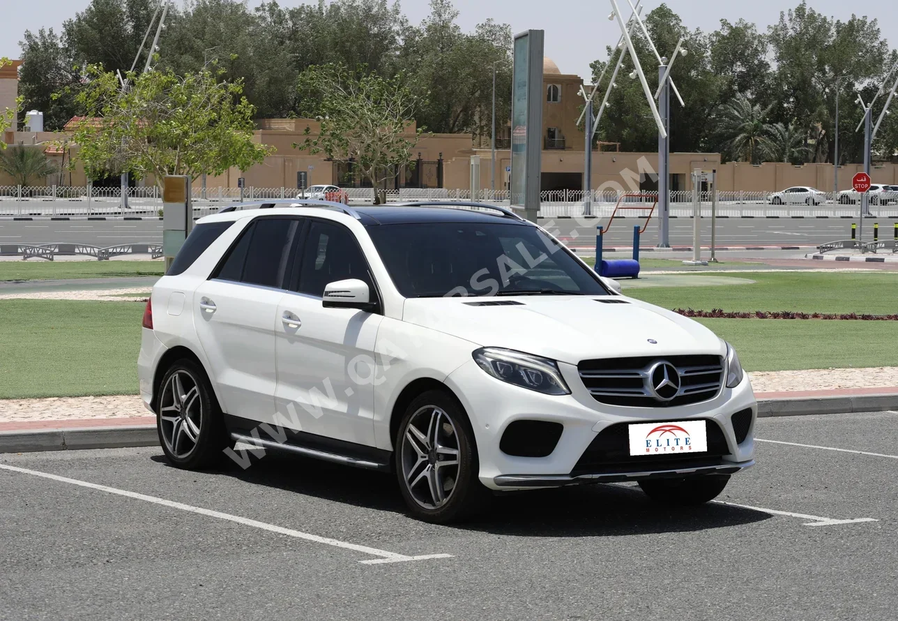 Mercedes-Benz  GLE  450  2017  Automatic  179,000 Km  6 Cylinder  Four Wheel Drive (4WD)  SUV  White