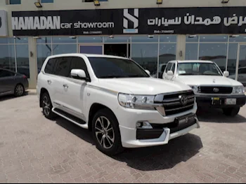 Toyota  Land Cruiser  VXR- Grand Touring S  2020  Automatic  216,000 Km  8 Cylinder  Four Wheel Drive (4WD)  SUV  White