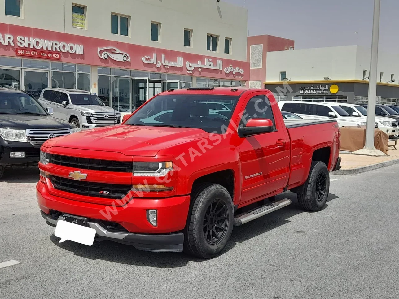 Chevrolet  Silverado  LT  2018  Automatic  179,000 Km  8 Cylinder  Four Wheel Drive (4WD)  Pick Up  Red