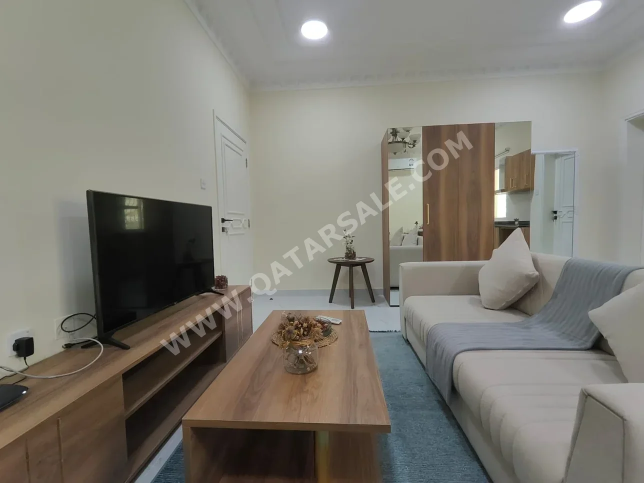 Studio  For Rent  in Doha -  Al Duhail  Fully Furnished