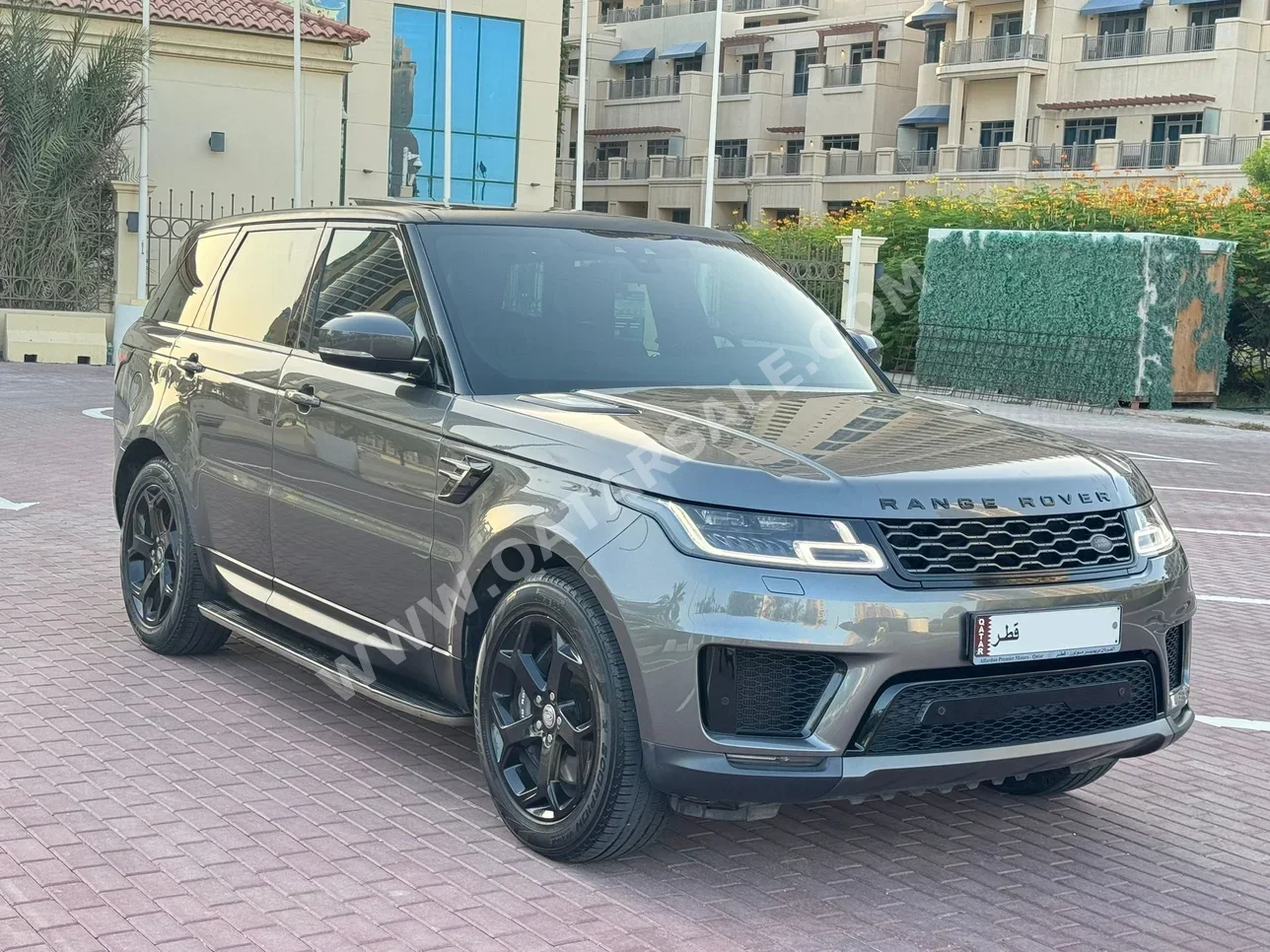 Land Rover  Range Rover  Sport Super charged  2018  Automatic  79,500 Km  6 Cylinder  Four Wheel Drive (4WD)  SUV  Gray