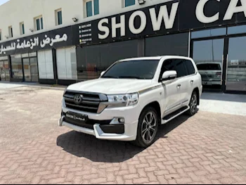 Toyota  Land Cruiser  VXR- Grand Touring S  2020  Automatic  149,000 Km  8 Cylinder  Four Wheel Drive (4WD)  SUV  White