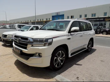 Toyota  Land Cruiser  GXR- Grand Touring  2020  Automatic  102,000 Km  8 Cylinder  Four Wheel Drive (4WD)  SUV  White