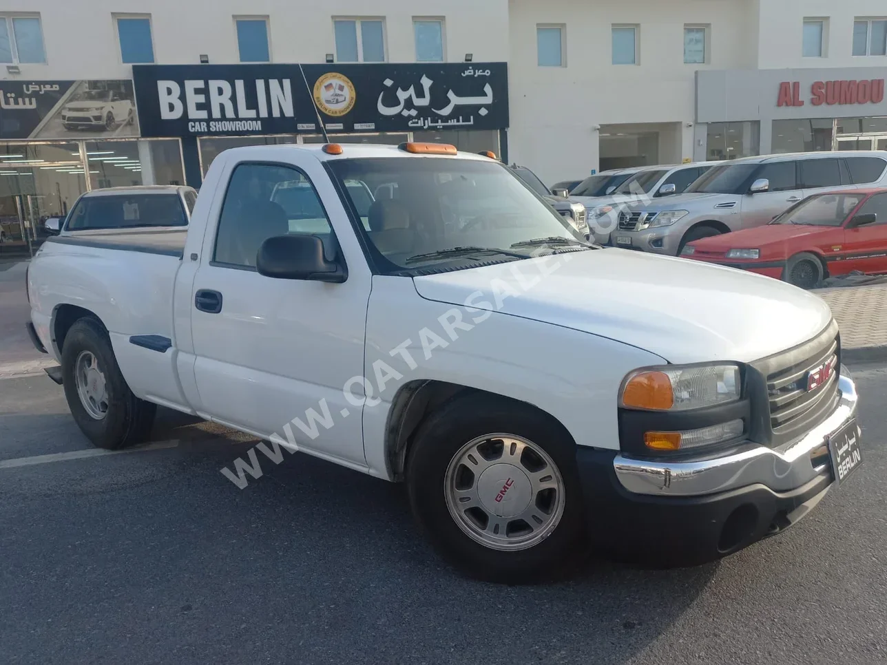 GMC  Sierra  2001  Automatic  0 Km  8 Cylinder  Four Wheel Drive (4WD)  Pick Up  White