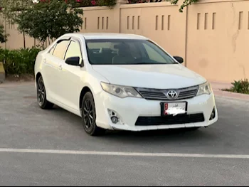 Toyota  Camry  GL  2013  Automatic  265,000 Km  4 Cylinder  Front Wheel Drive (FWD)  Sedan  White