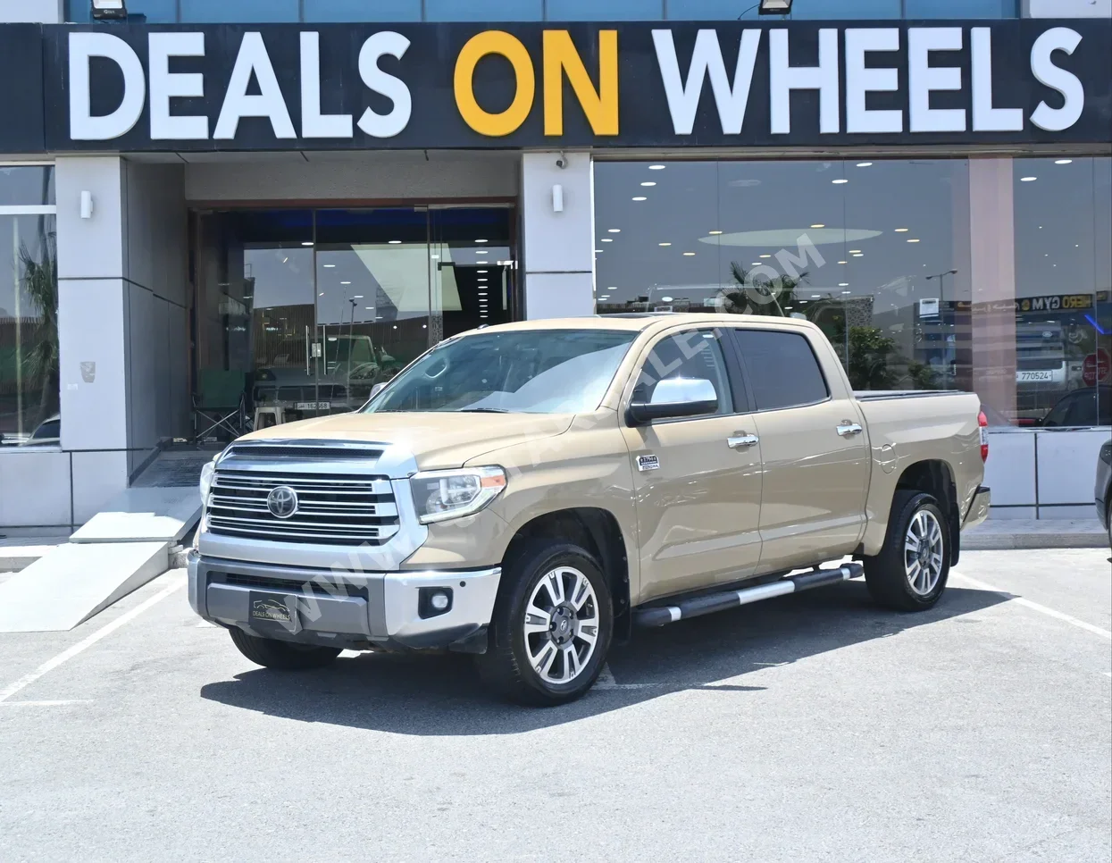 Toyota  Tundra  Edition 1794  2018  Automatic  292,800 Km  8 Cylinder  Four Wheel Drive (4WD)  Pick Up  Beige