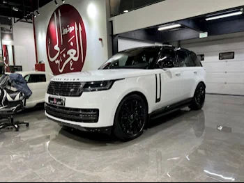  Land Rover  Range Rover  Vogue HSE  2023  Automatic  26,000 Km  8 Cylinder  Four Wheel Drive (4WD)  SUV  White  With Warranty