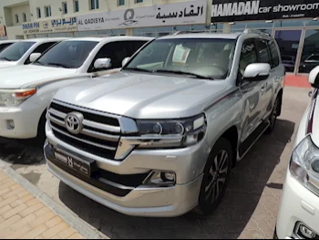 Toyota  Land Cruiser  GXR- Grand Touring  2019  Automatic  163,000 Km  6 Cylinder  Four Wheel Drive (4WD)  SUV  Silver