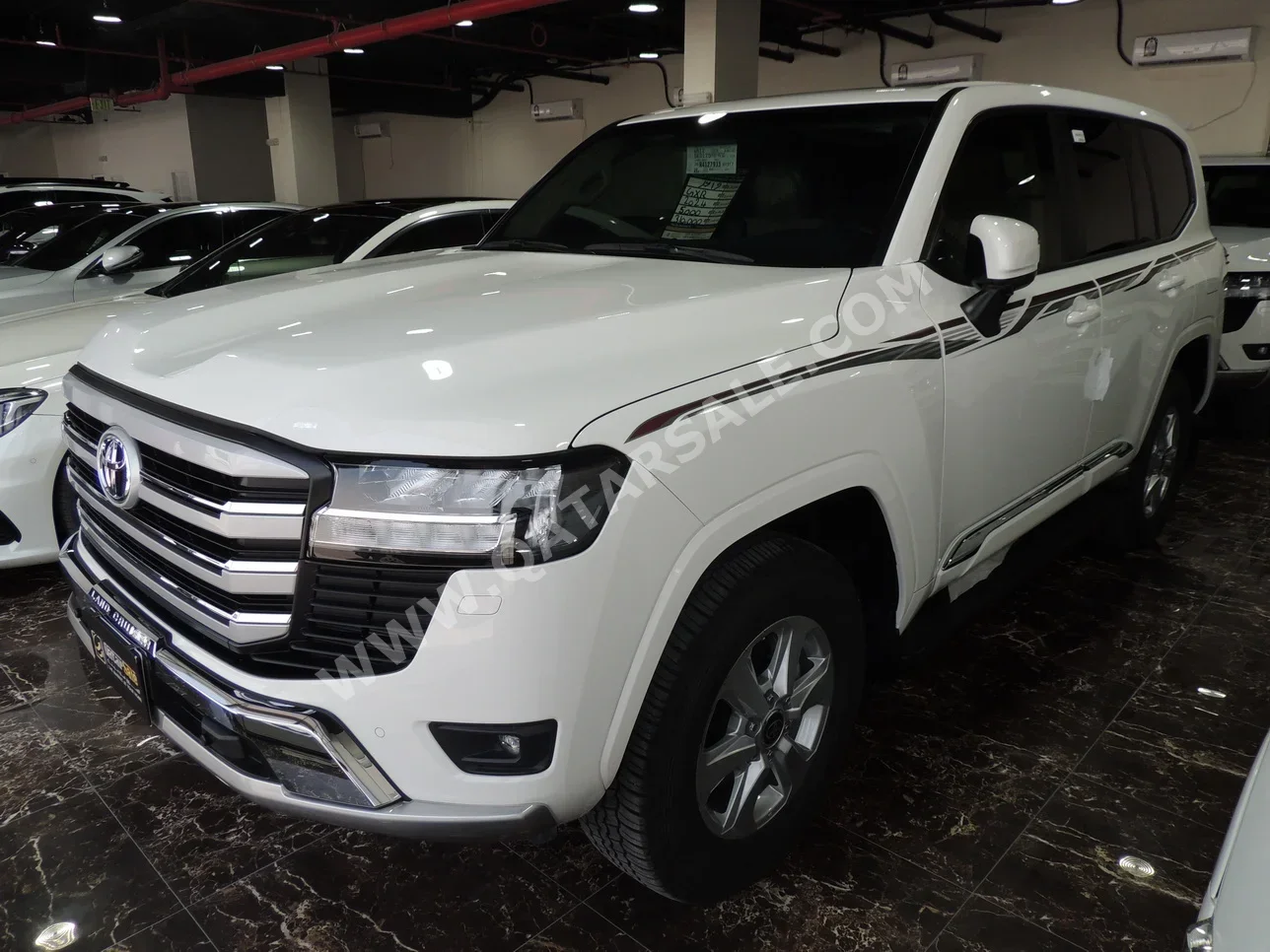 Toyota  Land Cruiser  GXR  2024  Automatic  5,000 Km  6 Cylinder  Four Wheel Drive (4WD)  SUV  White  With Warranty