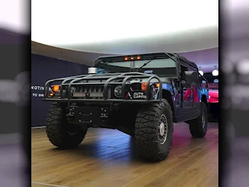 Hummer  H1  2000  Automatic  103,000 Km  8 Cylinder  Four Wheel Drive (4WD)  SUV  Black