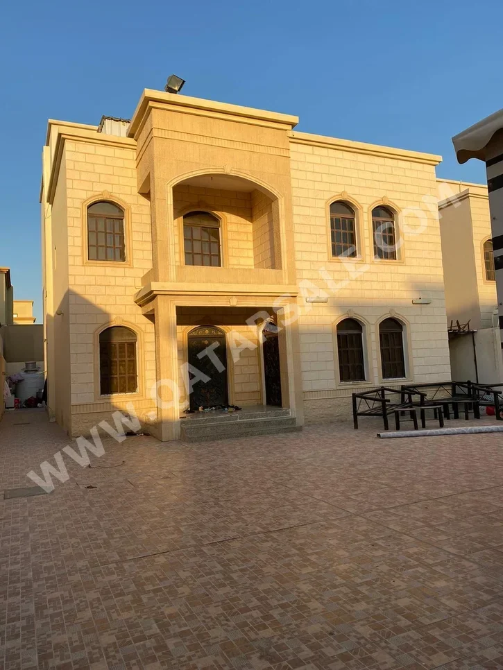 Family Residential  - Not Furnished  - Umm Salal  - Umm Al Amad  - 6 Bedrooms