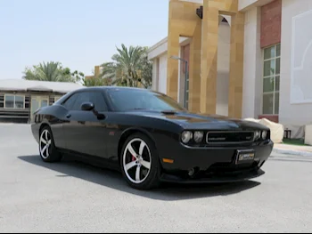  Dodge  Challenger  SRT-8  2013  Manual  114,000 Km  8 Cylinder  Rear Wheel Drive (RWD)  Coupe / Sport  Black  With Warranty