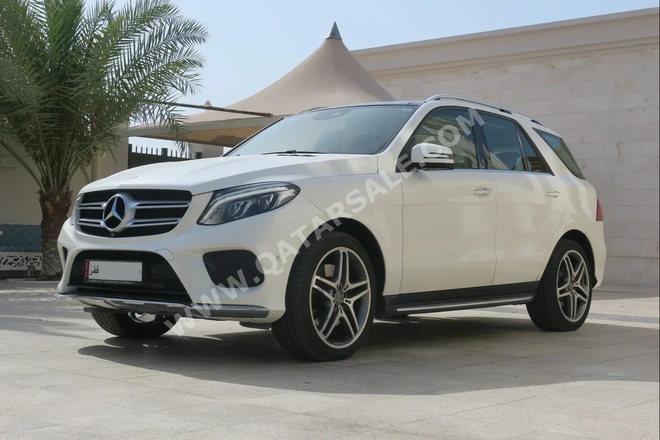 Mercedes-Benz  GLE  400  2016  Automatic  160,000 Km  6 Cylinder  Four Wheel Drive (4WD)  SUV  White