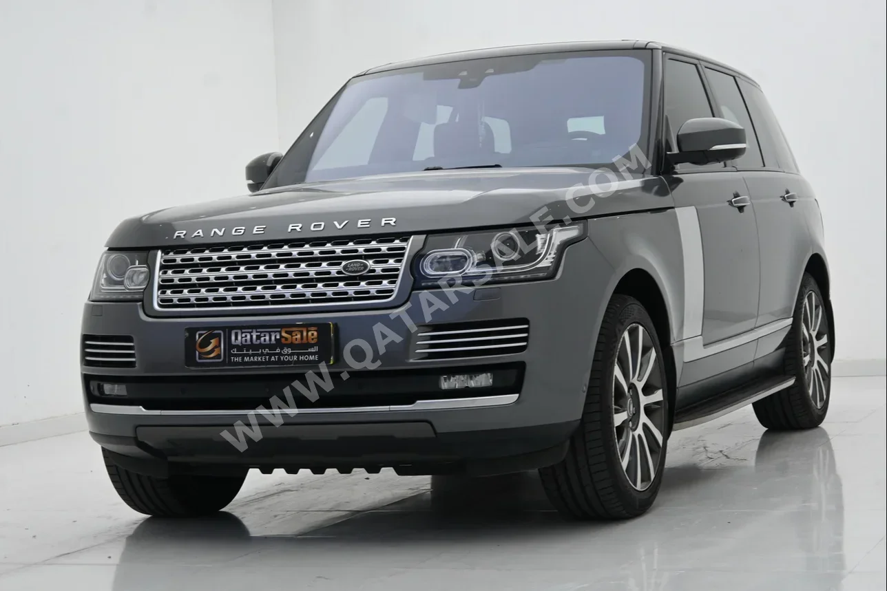 Land Rover  Range Rover  Vogue SE Super charged  2017  Automatic  41,000 Km  8 Cylinder  Four Wheel Drive (4WD)  SUV  Gray