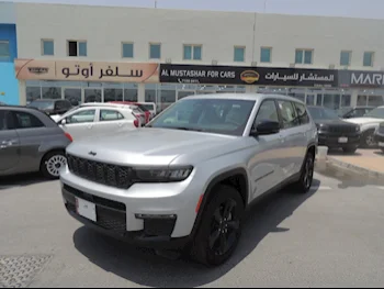  Jeep  Cherokee  2023  Automatic  0 Km  6 Cylinder  Four Wheel Drive (4WD)  SUV  Silver  With Warranty