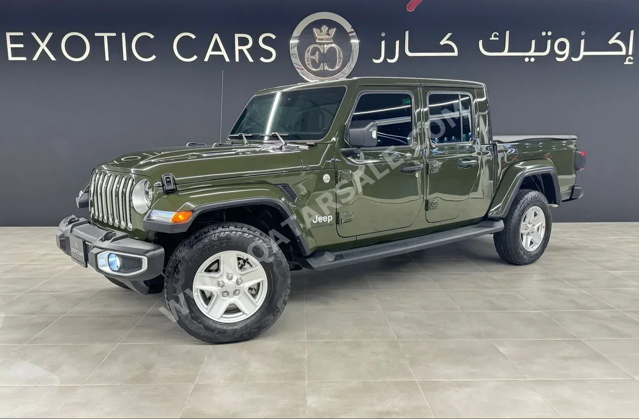 Jeep  Gladiator  Overland  2022  Automatic  7,900 Km  6 Cylinder  Four Wheel Drive (4WD)  Pick Up  Green  With Warranty