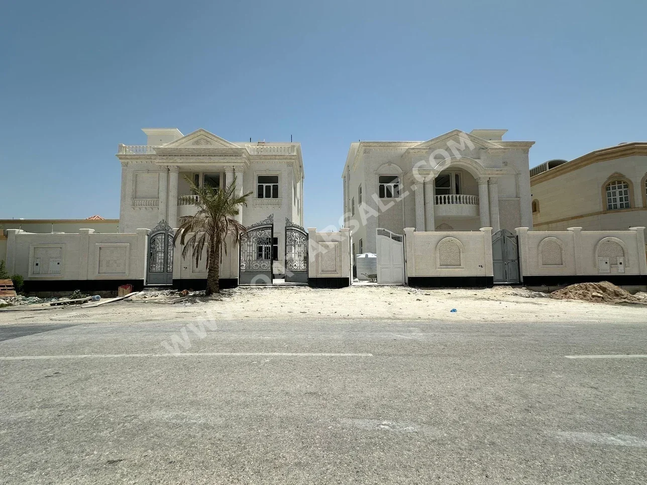 Family Residential  - Not Furnished  - Doha  - Al Duhail  - 8 Bedrooms
