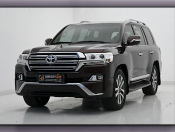  Toyota  Land Cruiser  VXS  2016  Automatic  73,000 Km  8 Cylinder  Four Wheel Drive (4WD)  SUV  Brown  With Warranty